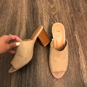 Nude block heels mule
